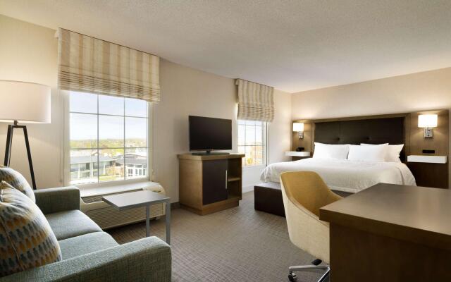 Hampton Inn & Suites Newport/Middletown