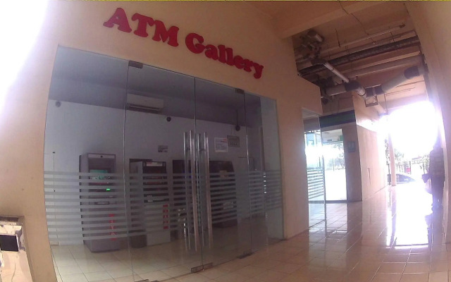 The Suites Metro By Homtel