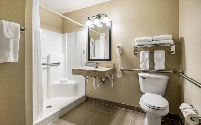 Comfort Suites Foxfire