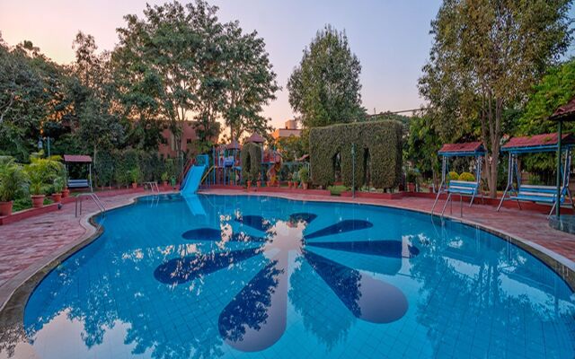Renest Shraddha Inn - Shirdi
