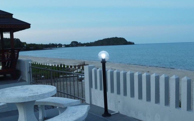 Briya Beachfront Residence Deluxe