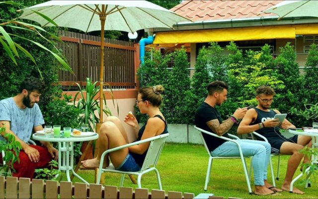 Wanderlust Bangkok Hostel