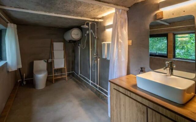 White Pigeon House Inn