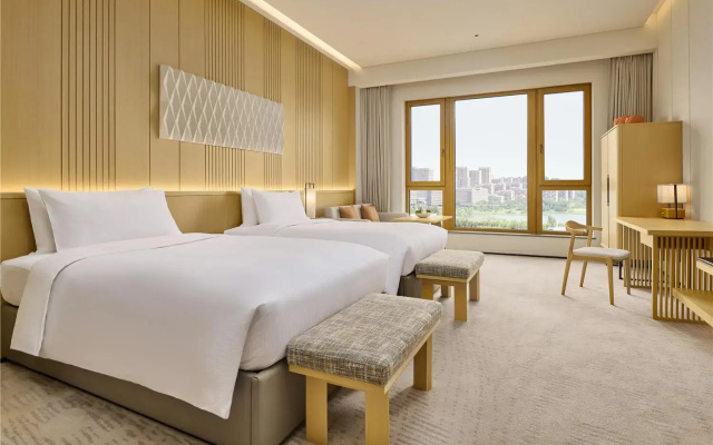 Secan Hotel Qingdao, Curio Collection By Hilton