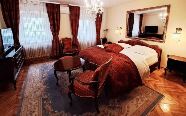 Hotel Livadić