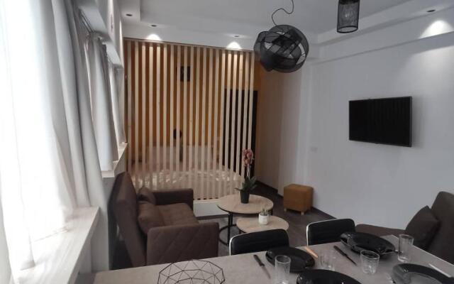 PETMEZA APARTMENT 1 by DIMITROPOULOS