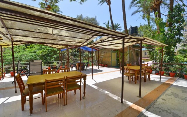 Hotel Mushkil Aasan