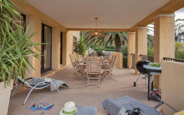 Palmier appartement de vacances 3 chambres piscine commune chauffée