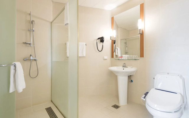 Ibis Ambassador Busan City Centre