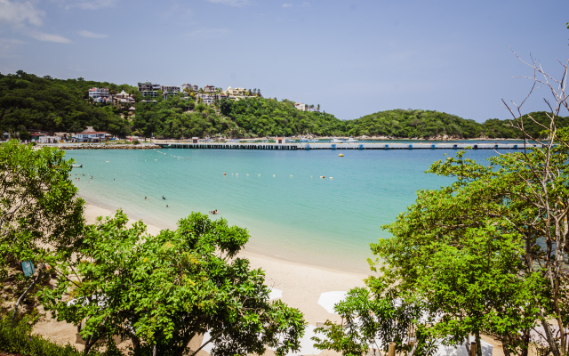 Binniguenda Huatulco & Beach Club