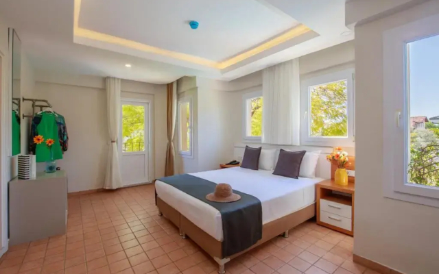 No 14 Hotel & Bistro Gocek