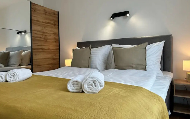 Garden Residence - Premium Alpine View Apartment