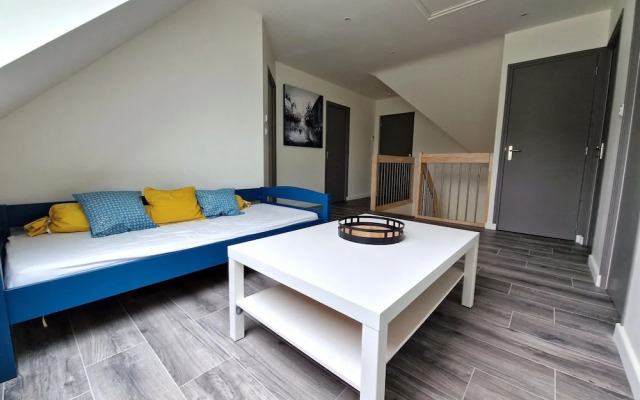 Spacious House Near Pink Granite Coast