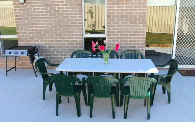 Serviced Houses Roxburgh Park