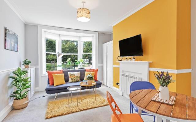 Valley Gardens View - City Centre One Bedroom Apartment