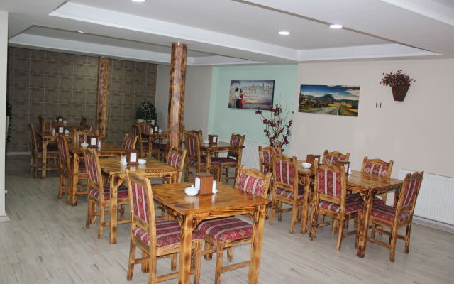 Reydel Hotel