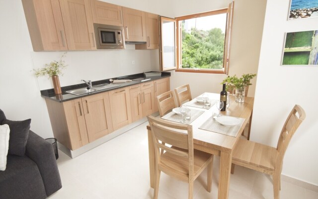 EOL Apartments