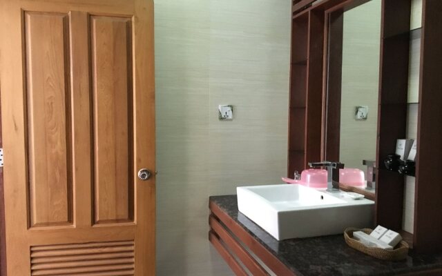 Attran Hotel