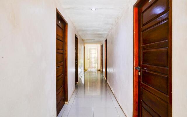 OYO 90263 Hotel Diva Golf