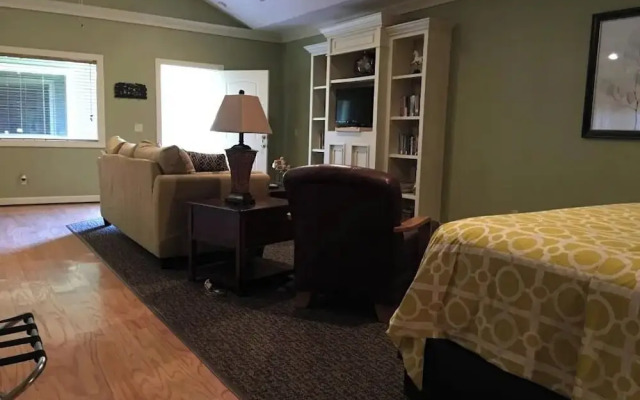 Southern Comfort Suites