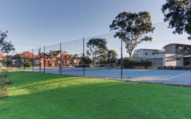 Captains Cove Waterfront Apartments