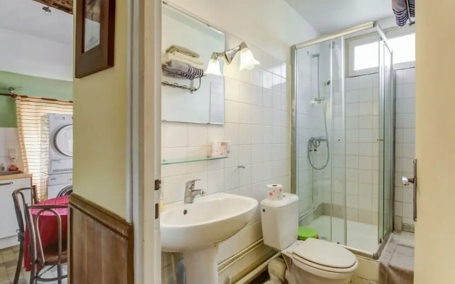 Holiday Home in a Park in Raizeux With Terrace