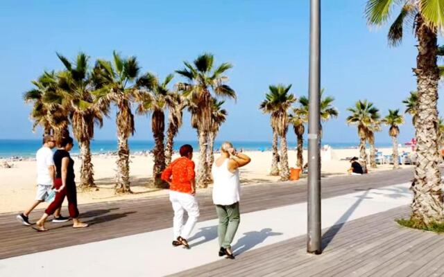 Beachfront Studio Apartment Bat Yam 412