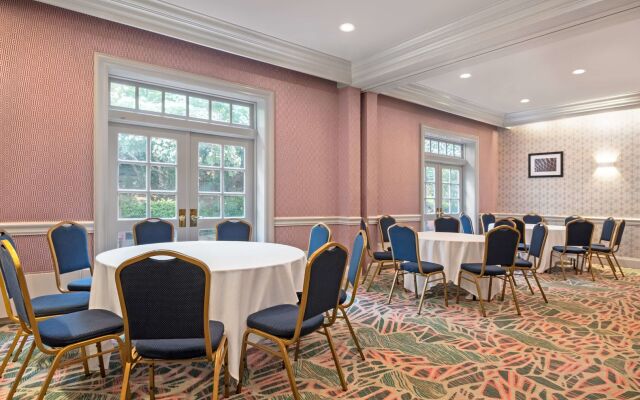 Hampton Inn & Suites Stamford