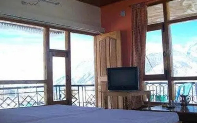 Janardan Resort Munsiyari