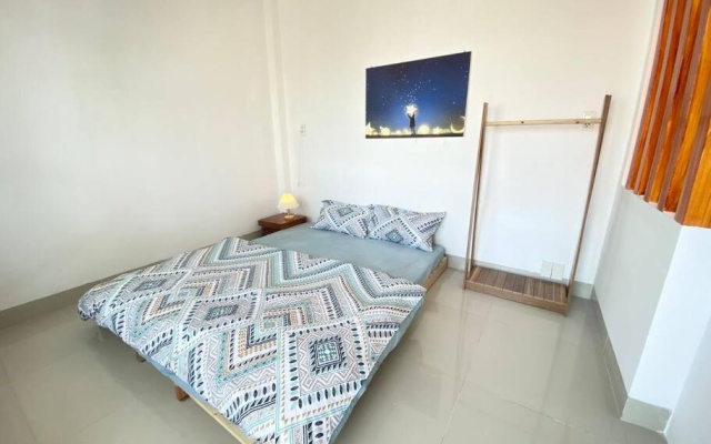 Cheerful 4 BR home near My Khe Beach& local market – Guest Rooms – Da Nang