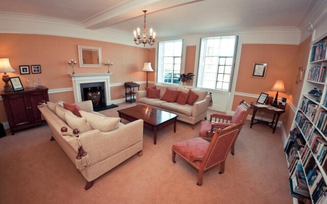 Pipe Hill House