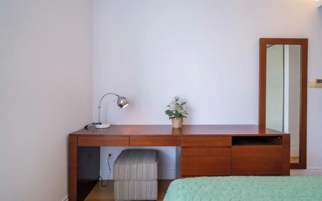 Tyms Spacious 2BR 1BA Apt Xuhui Metro