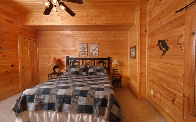 Echoes of Eden - Four Bedroom Cabin