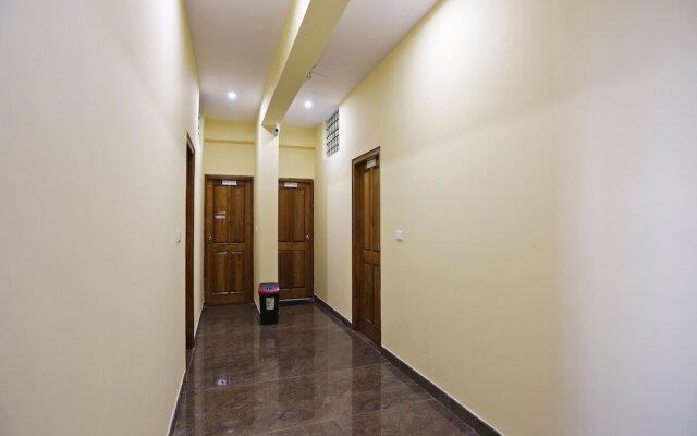 OYO 9414 Golden Nest