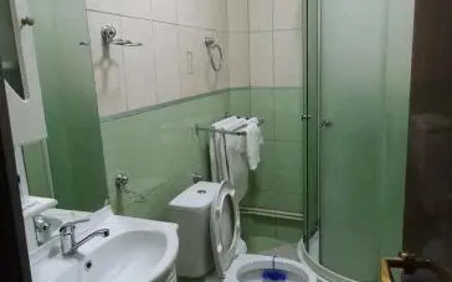 Hotel Lav