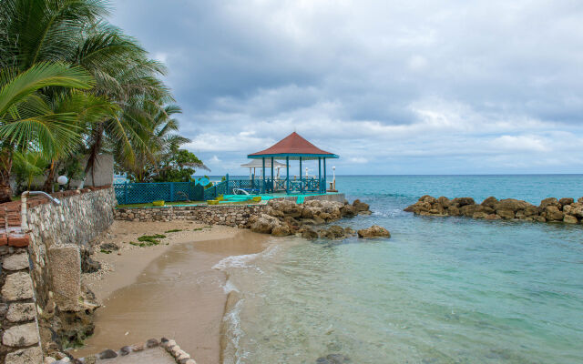 Tropical Beach Suite