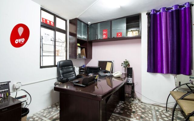 OYO 8271 Elite Homes