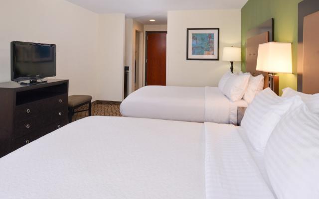 Holiday Inn Poplar Bluff by IHG