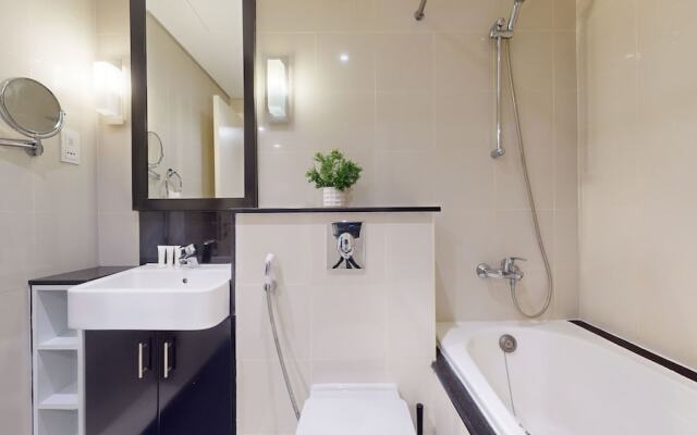 GreenFuture - Charming Studio in the Vibrant Business Bay