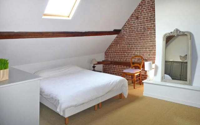 Architectural Villa Near the Coast, Sainte-colombe