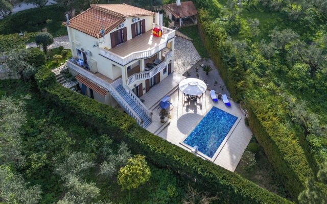 "villa Napolia - Luxury Villa With Amazing Sea View"
