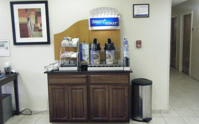 Holiday Inn Express & Suites Knoxville-North-I-75 Exit 112 by IHG