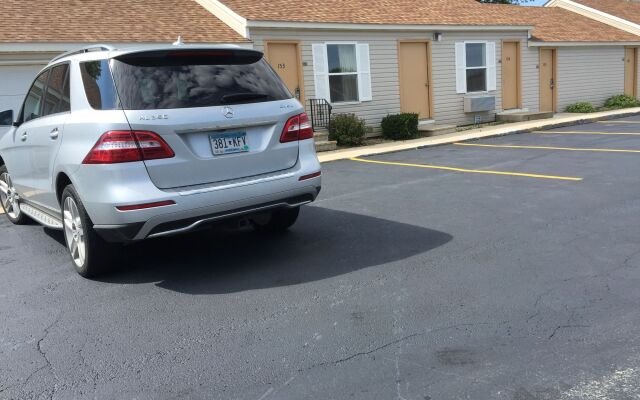 Rodeway Inn & Suites