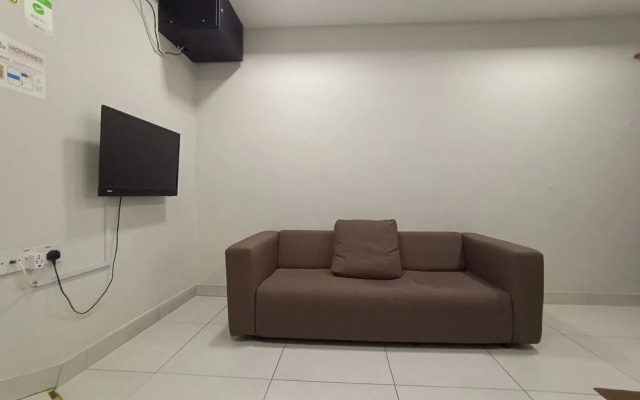 OYO HOME 90261 Hom2rex Kuching Homestay