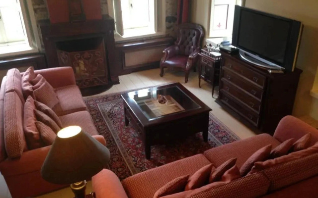 Отель Pyrgos Of Mystra