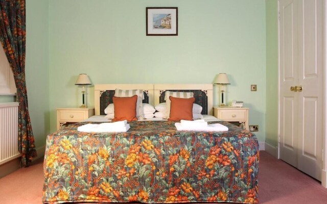 Limekilns Hotel and Bistro