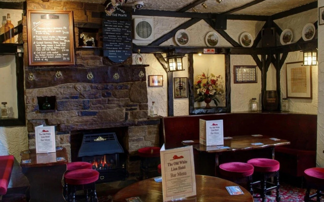 The Old White Lion Hotel