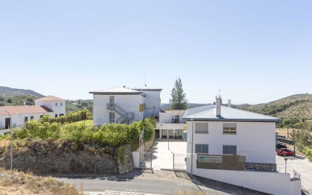 Albergue Inturjoven Constantina - Hostel