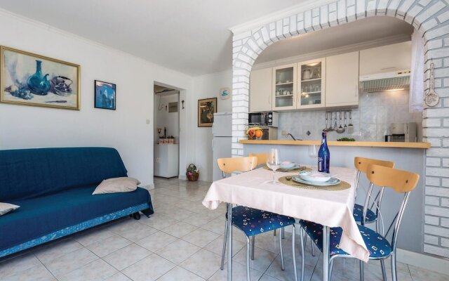 Beautiful Home in Kampor With Wifi and 1 Bedrooms