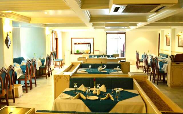 OYO 2029 South Tukoganj